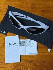 Oakley Eye Jacket Sunglasses Polarized worn by Ryu Jun yeol