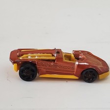 Hot Wheels El Viento Orange Yellow Diecast Car DTX09 2016 Mattel Loose