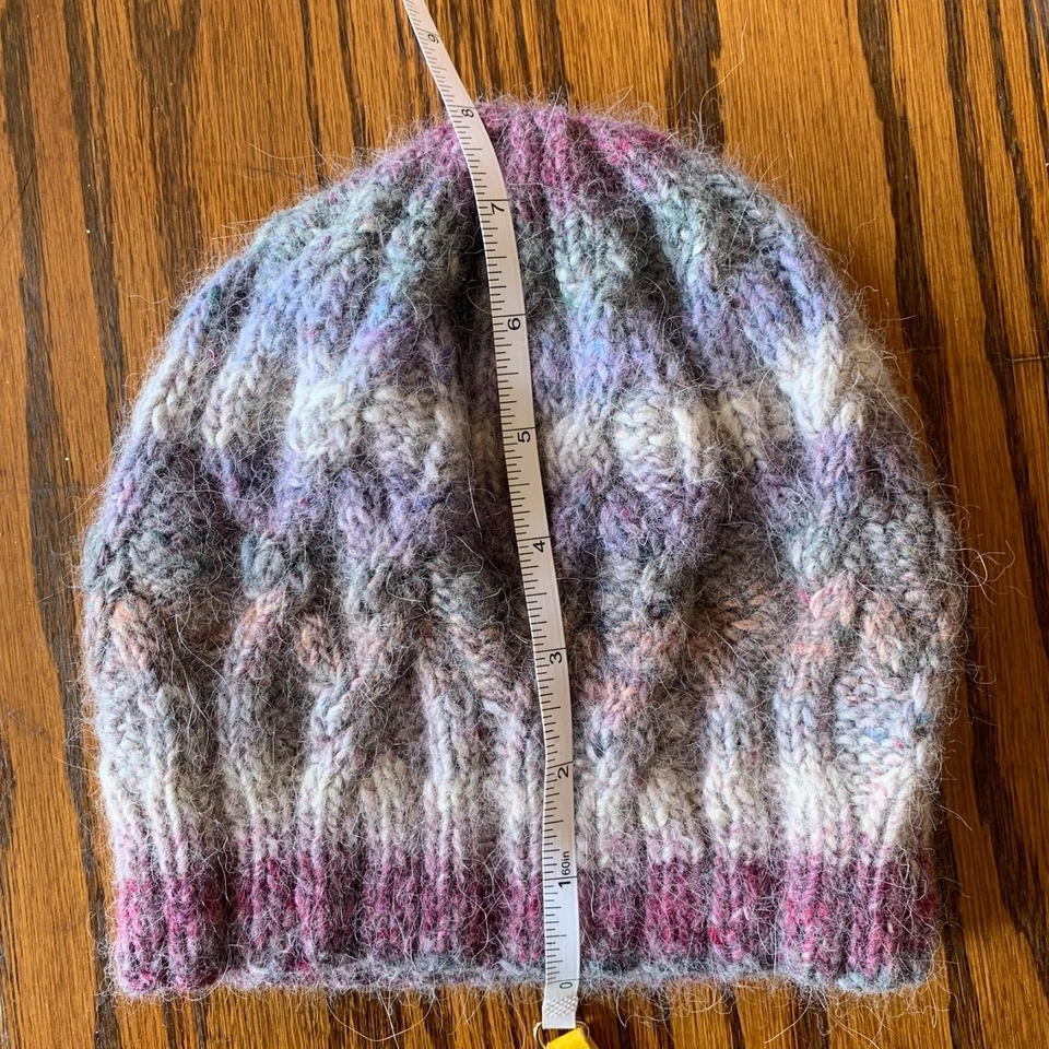Sombrero Tejido Cable Hecho con Noro Okunoshima Lana Seda Angora Mohair Colores Ombre Foto 4 de 4