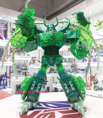 Takara Tomy Transformation Toy Encore Universal Dominator Unicron Green Ver