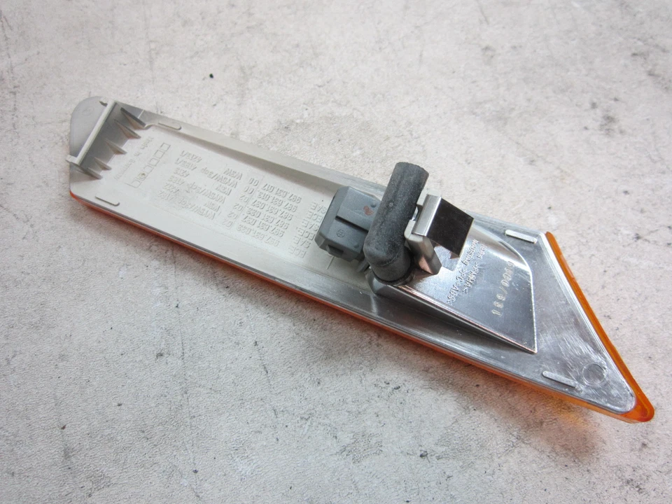 Marcador de luz de giro lateral derecha nn703385 Porsche 911 Carrera 2005 2007 2010 2011 2012 Foto 2 de 4