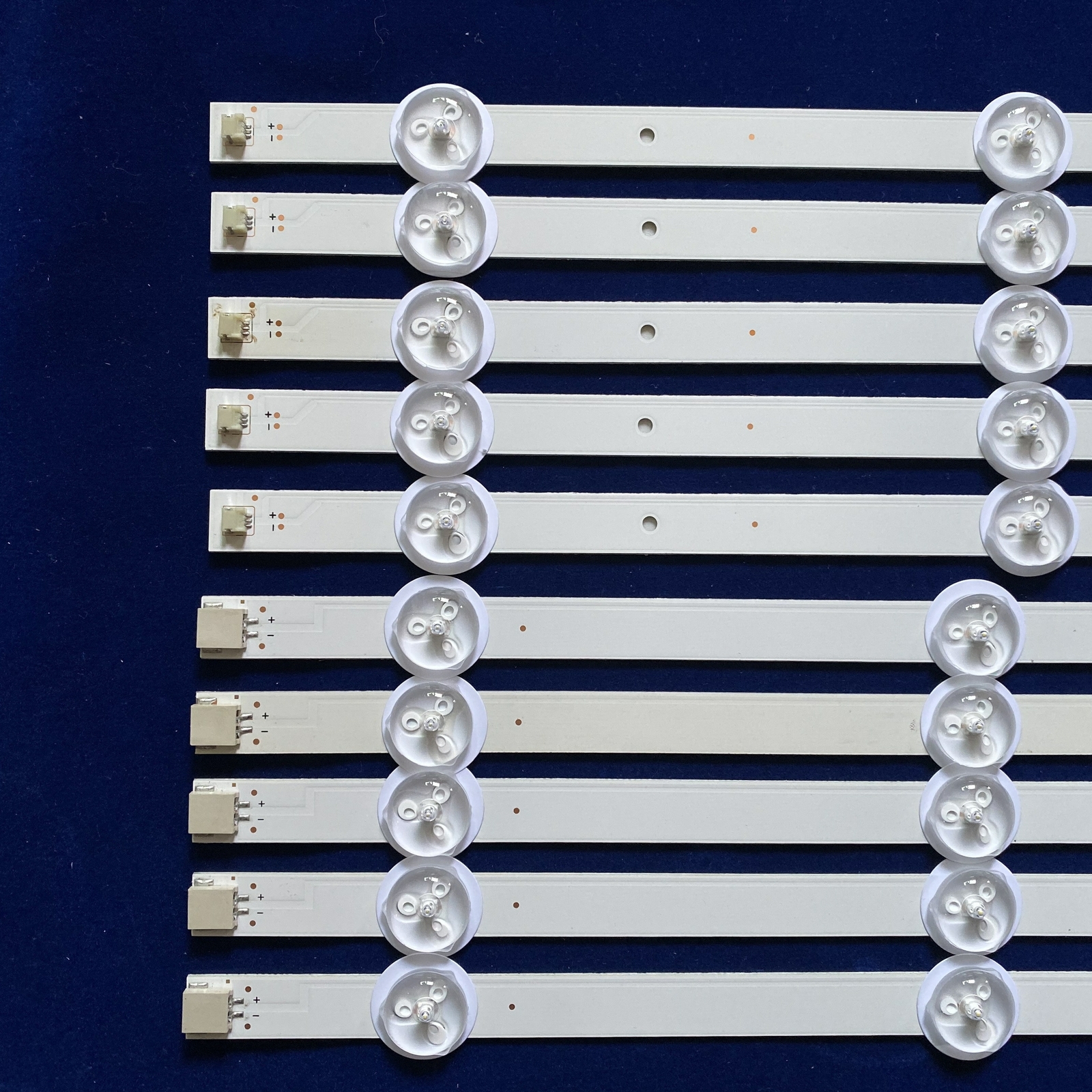12 BARRETTES LEDS Pour PANASONIC TX-L50BL6E/TX-L50BL6B EUR 38,00 - FR