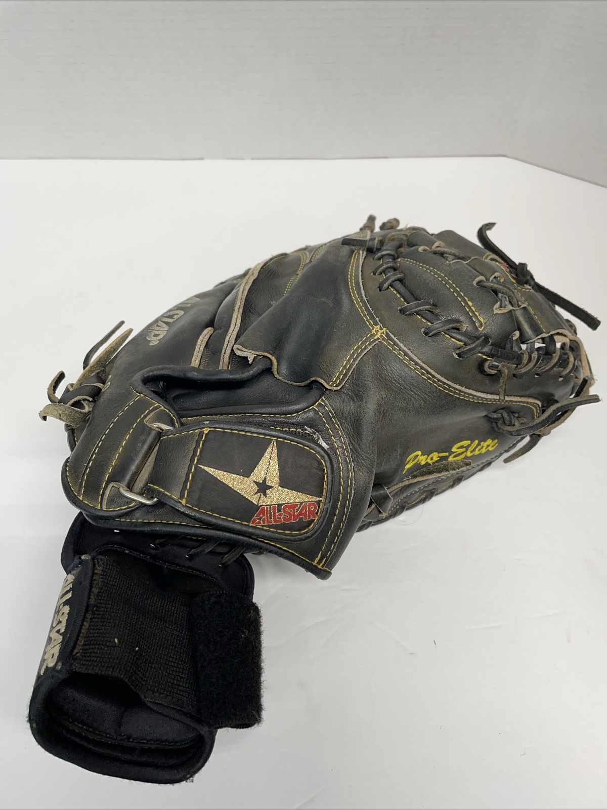 All Star Pro Series Baseball Catchers Mitt CM3000SBK Black With Wrist Guard eBay