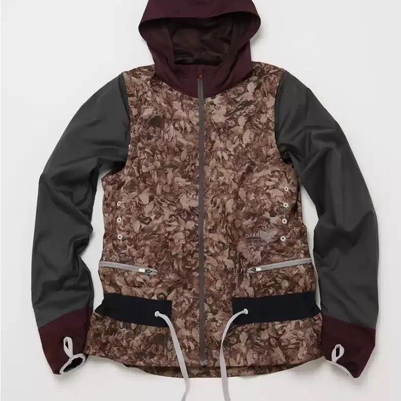 Veste Running Camouflage Feuille Gyakusou AW12 - Taille L - Style Sportif Homme Grande Taille