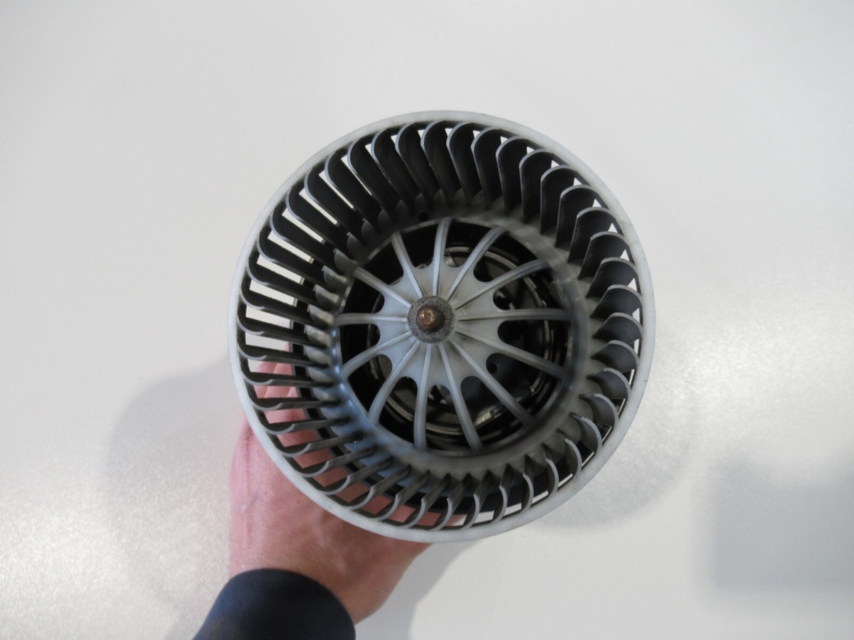 Land Rover Heizungsgebläse Gebläsemotor Lüftermotor 9415188 