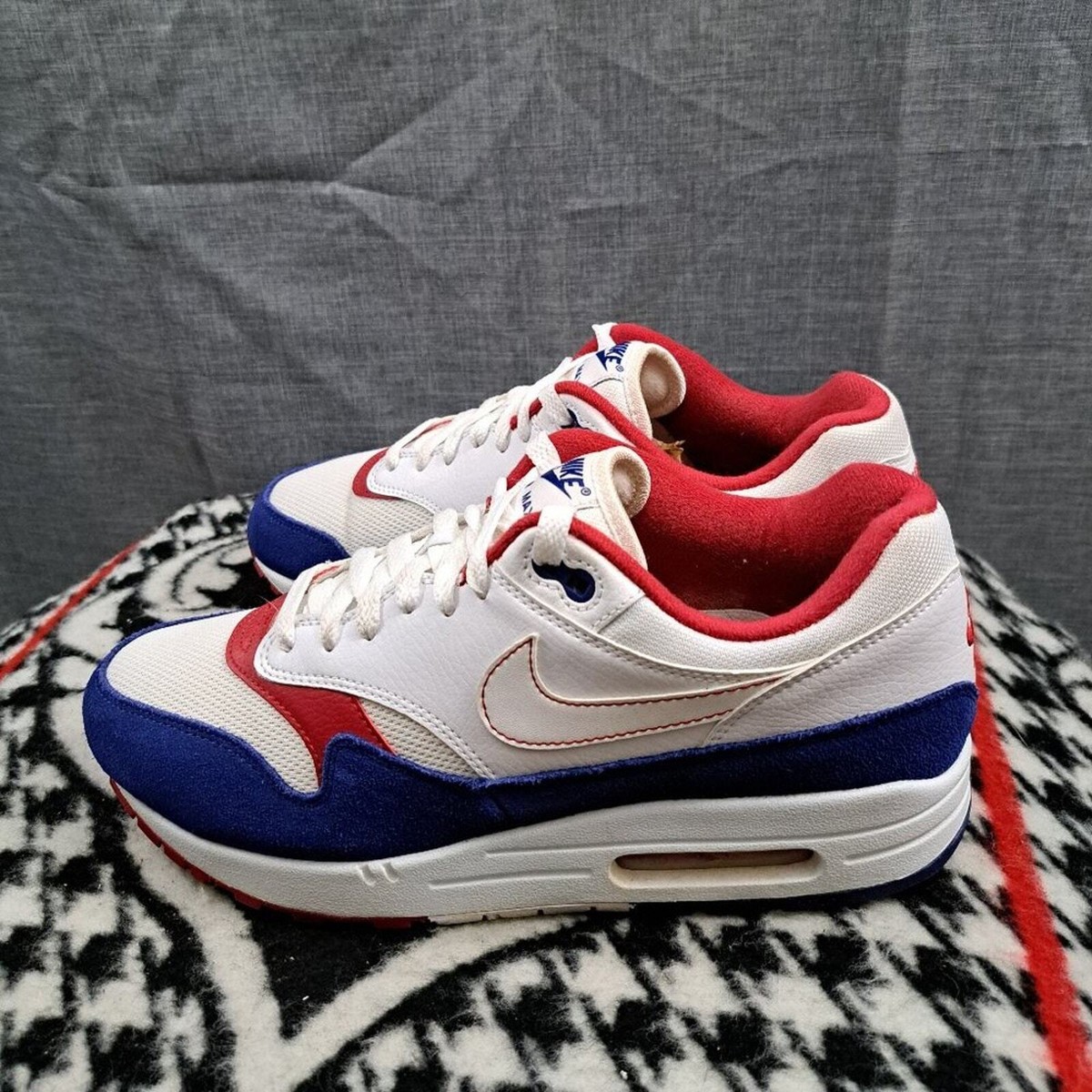 Size 9.5 Nike Air Max 1 White Royal Blue Red White Men USA
