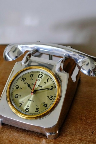 Silver Chrome Vintage Desk Home Decor Telephone Table Clock Christmas Gift - Picture 4 of 6
