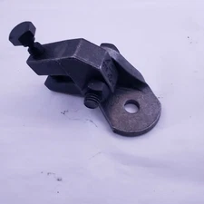 AF076 Sway Brace Swivel Attachment, box of 19 units