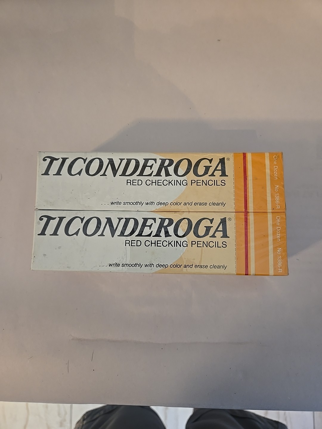 S Rare Vintage Red Checking / 6 Boxes