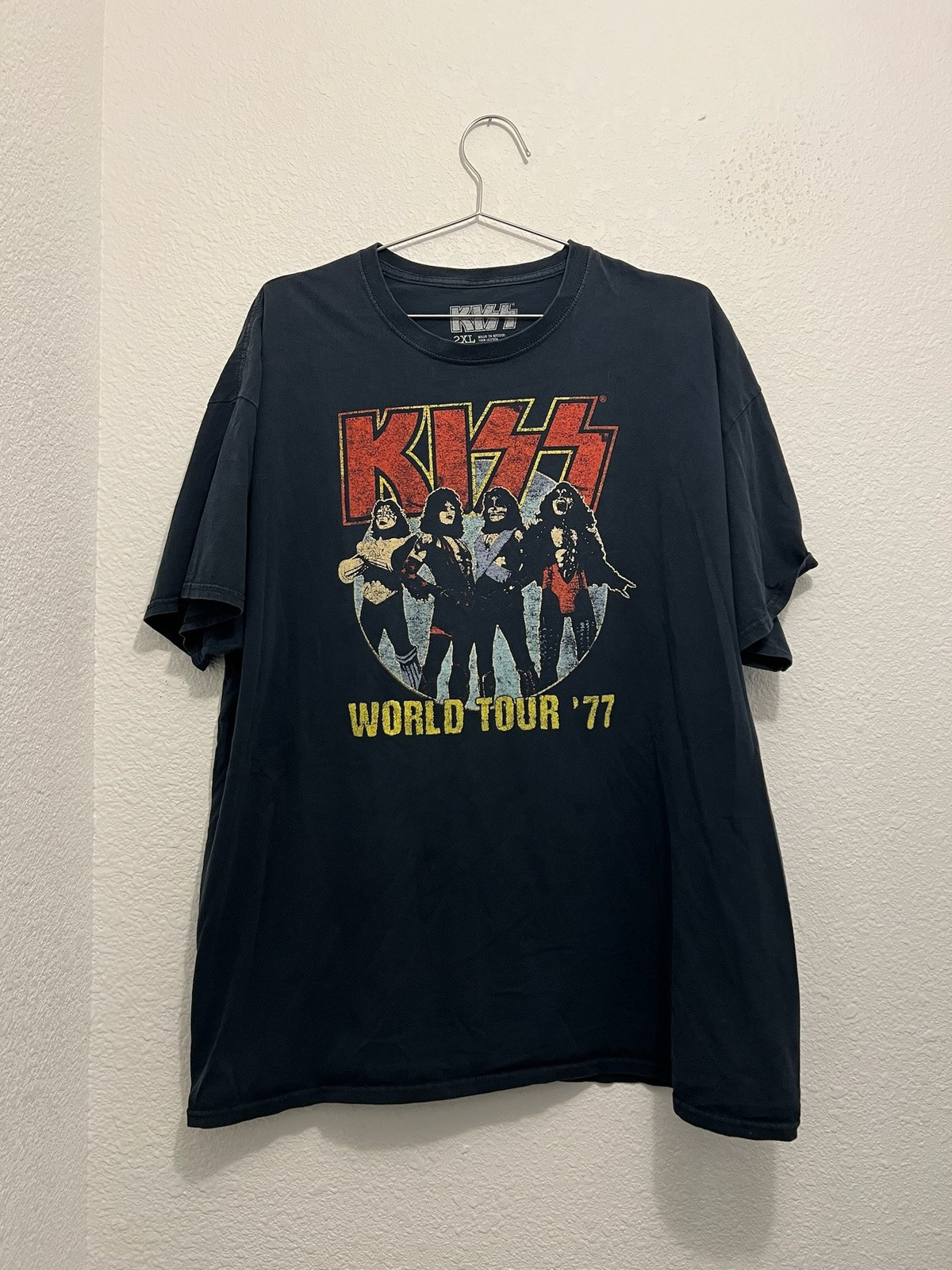 Kiss World Tour 77 Graphic T-shirt Men 2XL Black Short Sleeve Music
