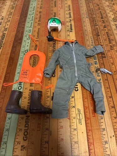 1964 GI Joe Hasbro Scramble Fighter Pilot Outfit & Accessories