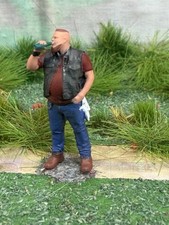 OO GAUGE Model Railway Figure Biker Drinking Hand Painted 1/76 Scale Diorama