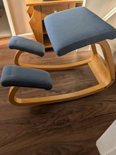 Stokke Ergonomic Kneeling Posture Chair – Wood Frame, Blue Fabric, Balans Style