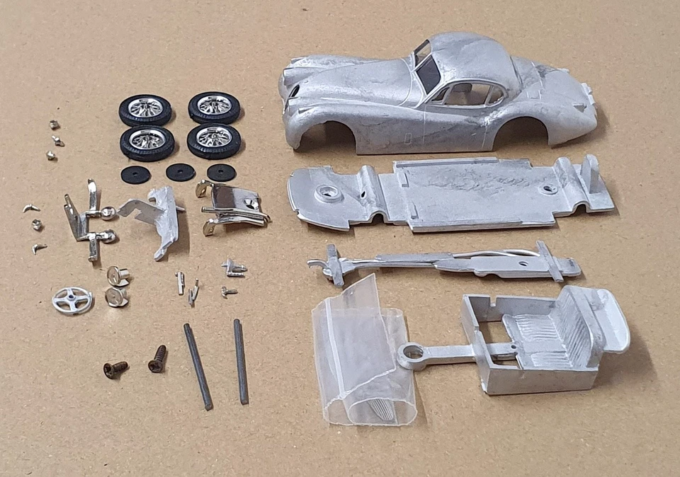 Western Models 1/43 Scale Unbuilt Kit WMS45 - 1951 Jaguar XK120 FHD - Image 3 of 4