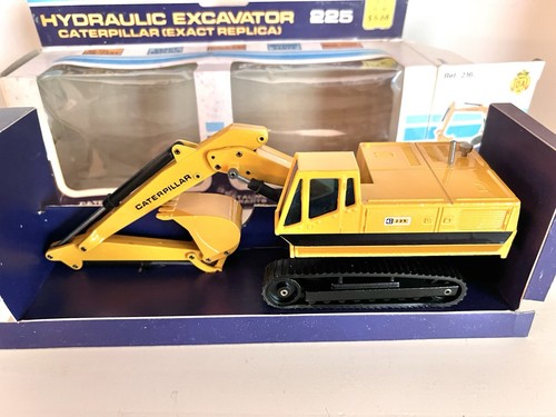 JOAL CATERPILLAR 225 EXCAVATOR - 1/43 SCALE - No. 216 - MINT in BOX MODEL - LOOK - Picture 2 of 14