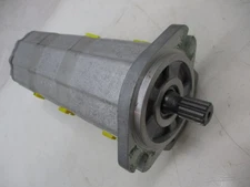 AZ71379, Hydraulic Pump for John Deere