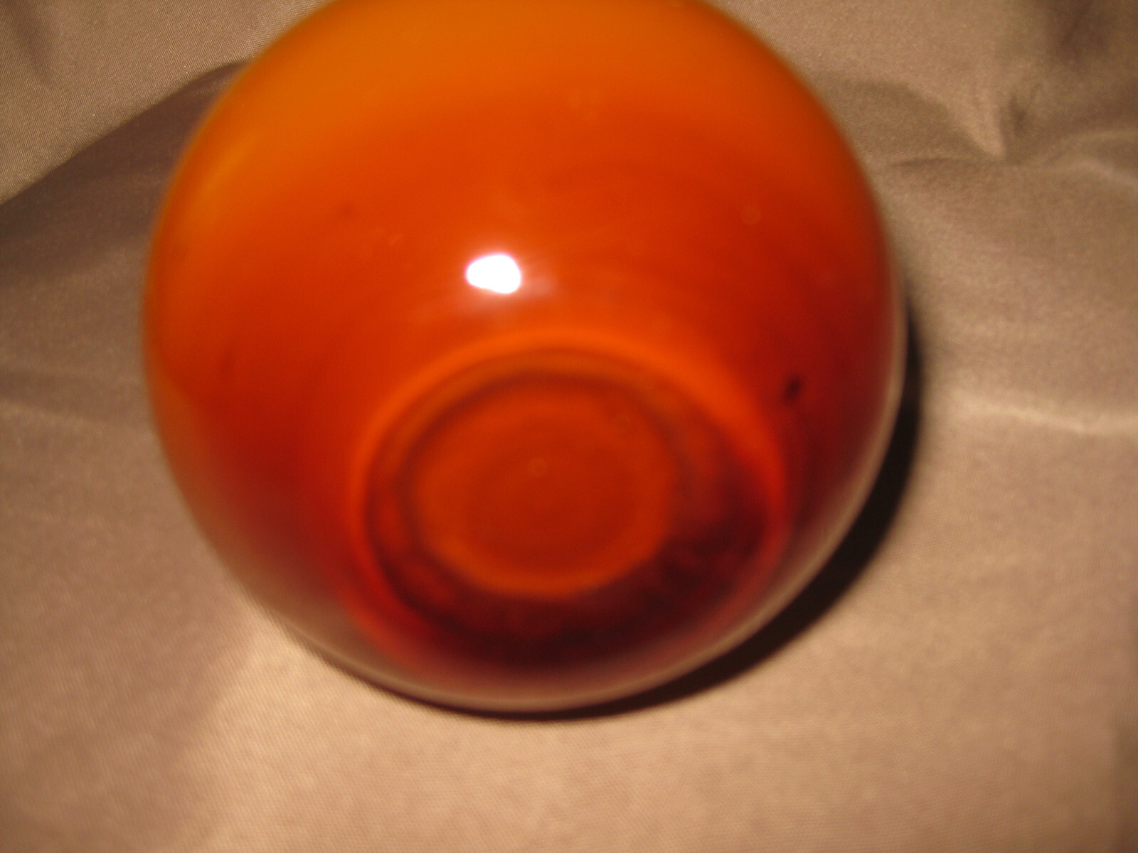 VINTAGE BLOWN ART GLASS CARAMEL COLORED BUD VASE WITH APPLIED HANDLE 8