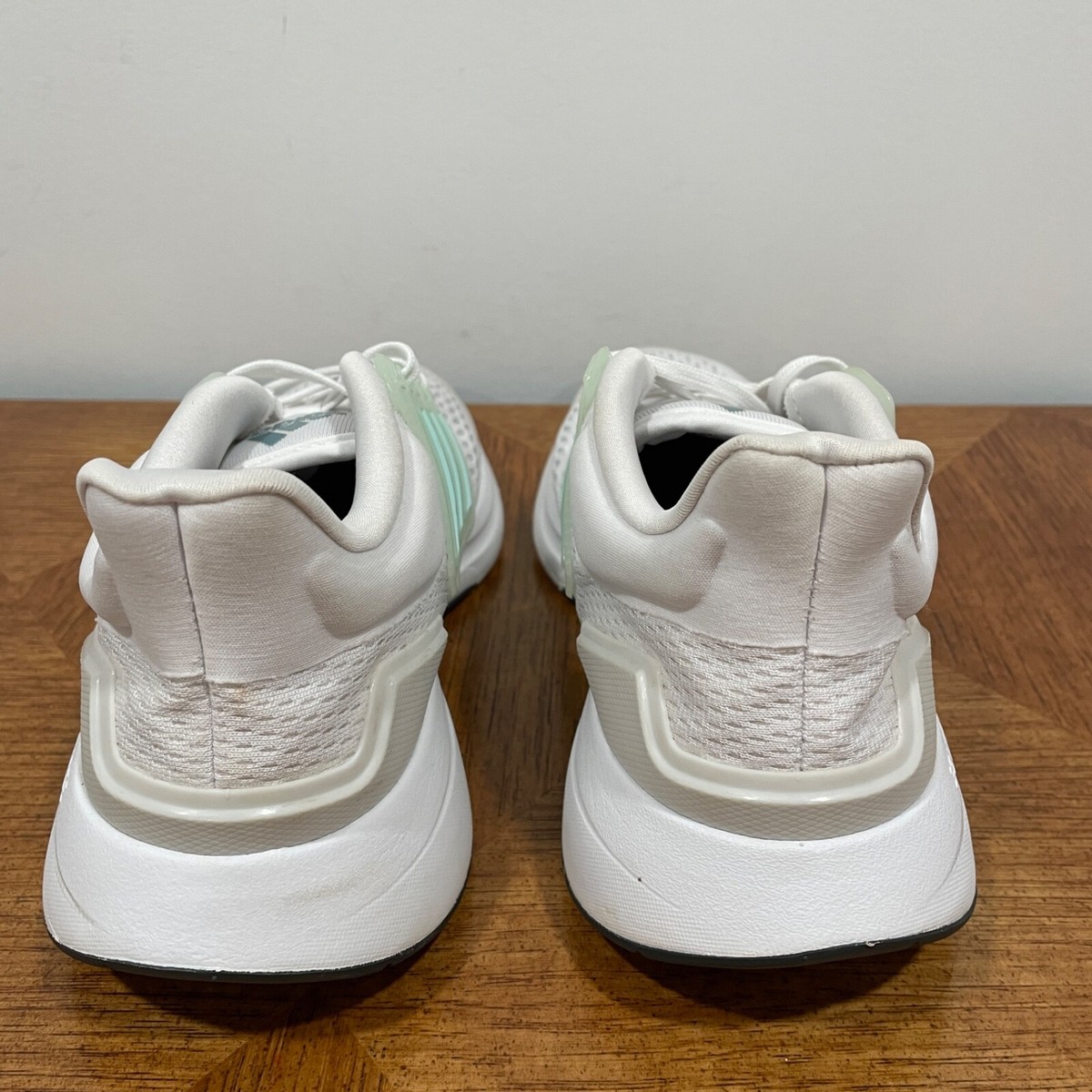 Adidas EQ21 Run Sneakers Womens Size 8.5 White Green Lace Up Adidas EQ21 Run Sneakers Womens Size 8.5 White Green Lace Up
