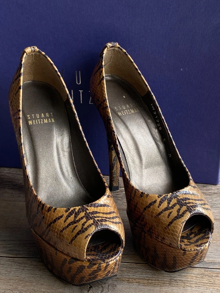 Stuart Weitzman Womens 5M ‘Lille’ Cognac Tiger/Snake Print Open Toe Pumps~ MINT - Image 2 of 4