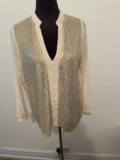 FRANK USHER SIZE S/M IVORY SEQUIN FRONT V NECK TOP BNNT