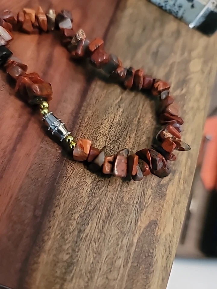 JUEGO DE PULSERA CON ASTILLAS DE JASPE/PENDIENTES DE PASTO MARINO VERDE/PENDIENTES DE PIEDRA LUNAR Foto 4 de 4