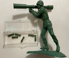 RARE PAYTON VINTAGE 5.5" BAZOOKA TOY SOLDIER WITH SUPER RARE ROCKETS; WORKING 😀