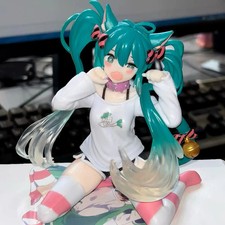 Hatsune Miku Desktop Cute figure with cat ears t shirt ver. TAITO 2024 (no box)