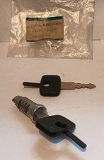 VAUXHALL CAVALIER ASTRA ROYALE OPEL LOCK BARREL & KEYS NEW OLD STOCK ORIG GM