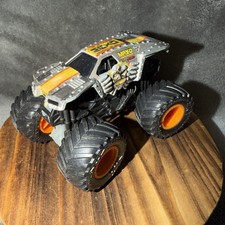 Hot Wheels Monster Jam Max-D 1:64 Diecast Monster Truck BKT Tires Orange Wheels