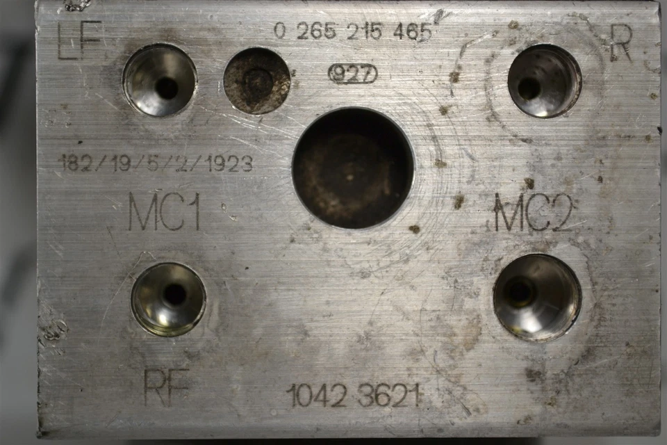 10423621 Pontiac Firebird 1999-2002 ABS Antilock Brake Pump Control OEM 5M3 260 - Image 4 of 4