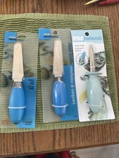 Profreshionals Oyster Knife 2 3/4" blade and 2 Clam Knives 4" comfortable handle