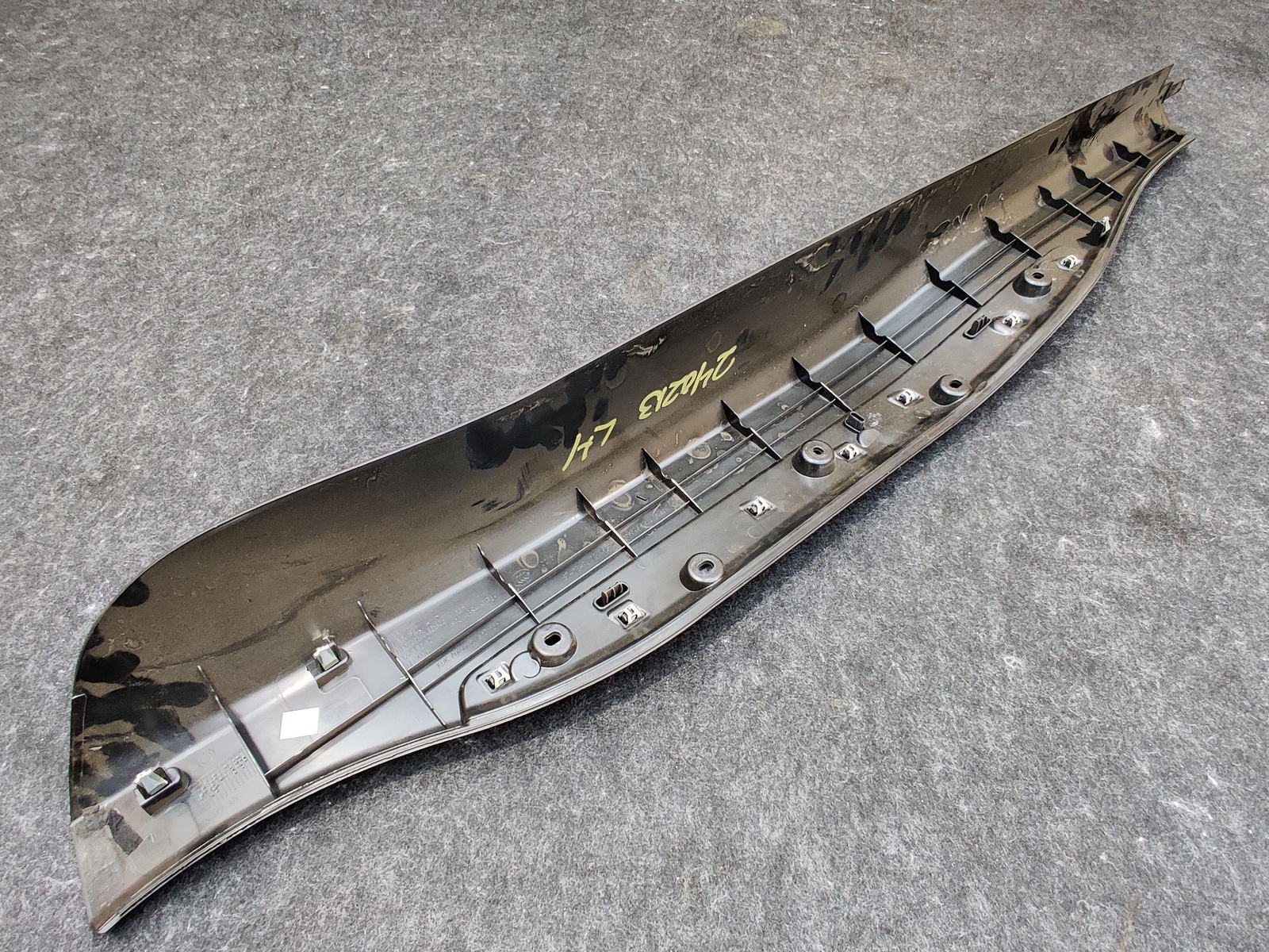 Left Side Entry Cover Strip Sill Trim Cover 51477314937 OEM BMW i8 2014-19 *NOTE