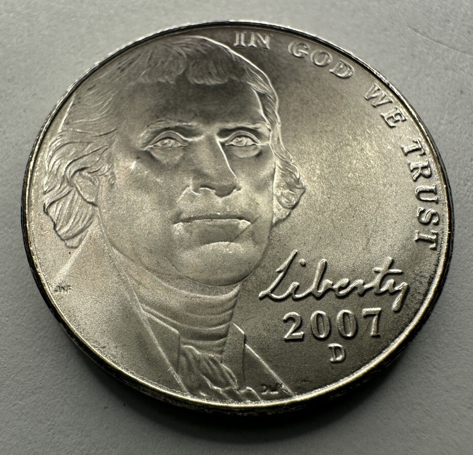 2007-D Jefferson Nickel 5cent Coin from US Mint Set. Uncirculated