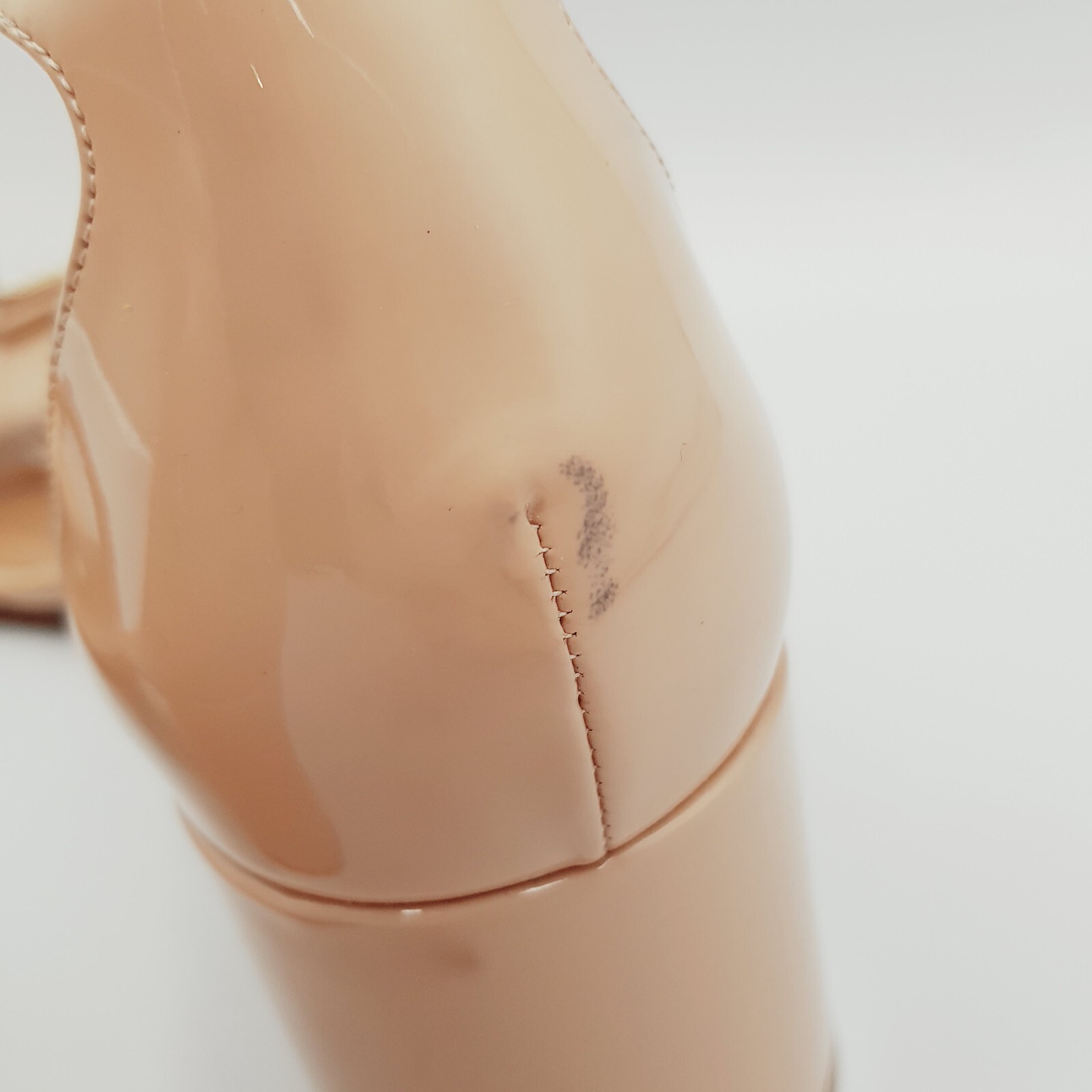 SALVATORE FERRAGAMO Womens US 10 Patent Leather Gavina City Sandals Heels Shoes