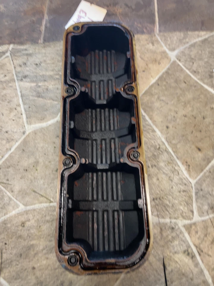 Cubierta de válvula trasera Buick Lesabre 1997-2001 OEM Foto 2 de 4