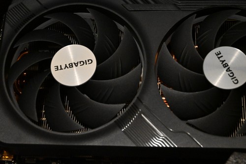 Gigabyte NVIDIA RTX 4070 Ti Gaming OC 12GB GDDR6X Grafikkarte - Bild 6 von 12