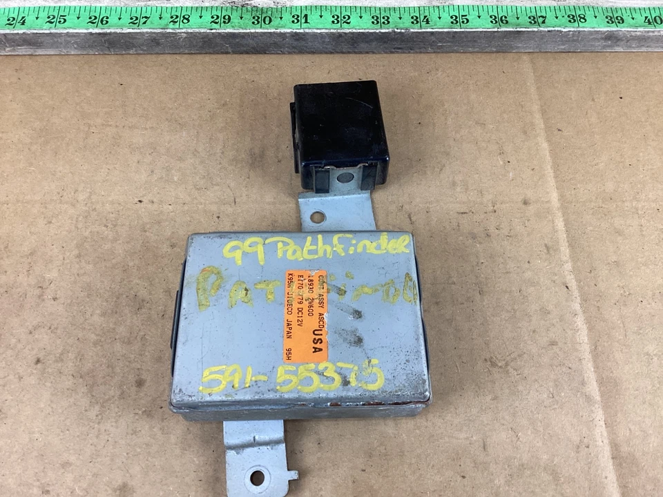 Unidad de módulo de control de crucero Nissan Pathfinder 1999-2002 con soporte de montaje Foto 3 de 4