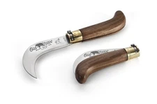 Old Bear Pruning Knife by Walnut Handle