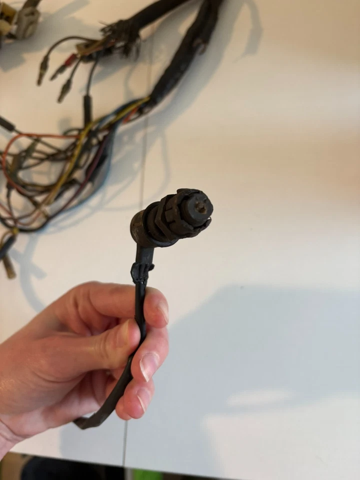 二手 NLA 原始设备制造商雅马哈线束总成 1977 DT250 DT400 1M1-82590-21 DB1 — 第 2/4 张图片