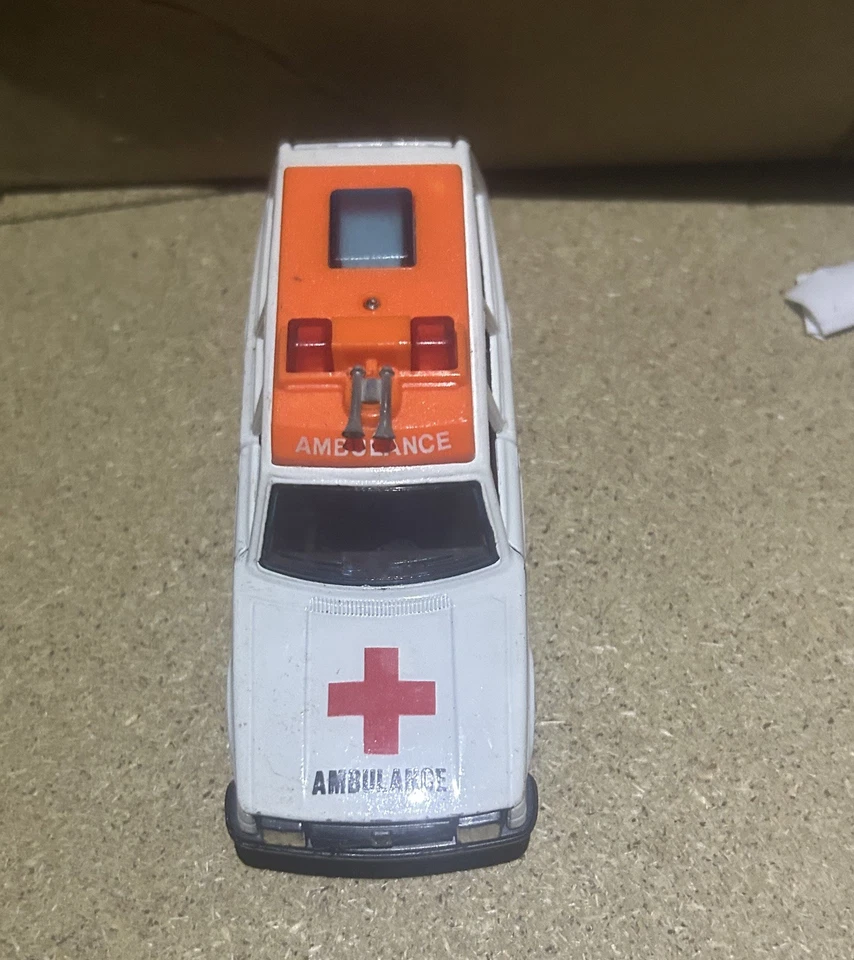 Matchbox Superkings escala 1/43 K74 Volvo Estate Foto 3 de 4