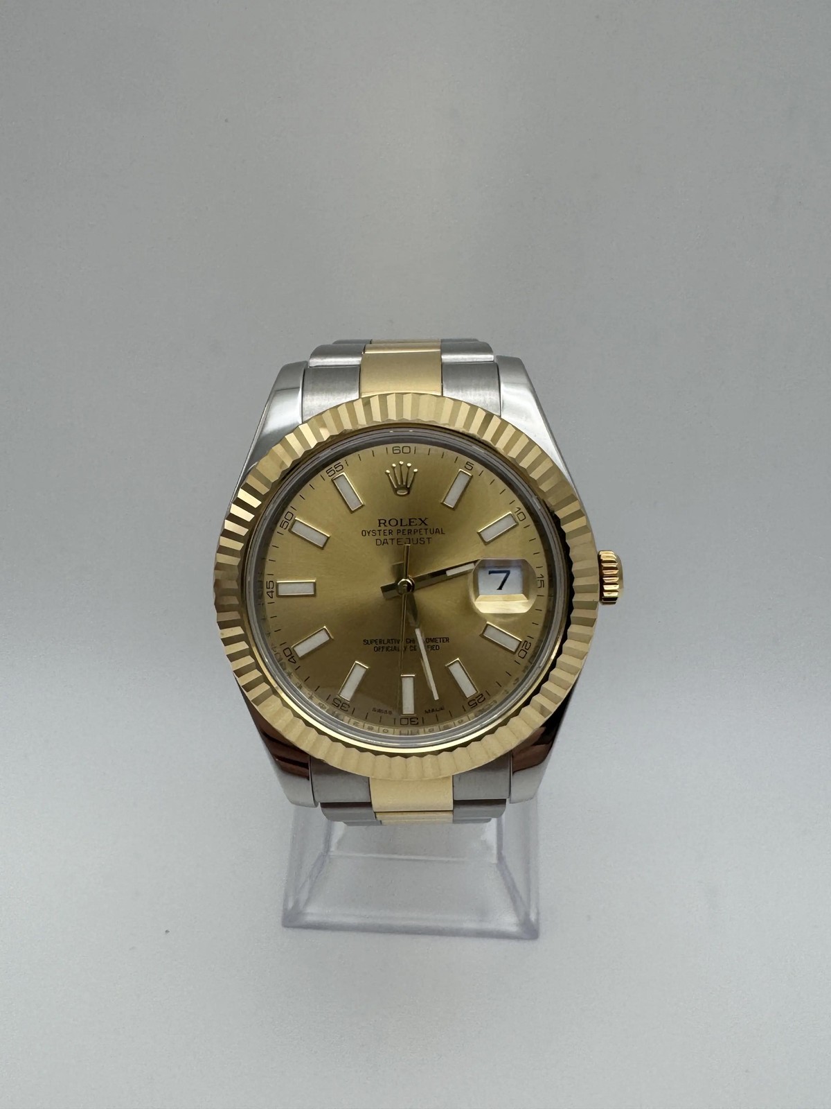 Rolex Datejust 41mm 116333 18K Fluted Bezel Champagne Dial Two Tone Oyster image 2