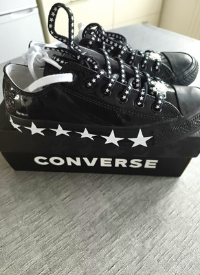 Converse All Stars Low Top Sneaker schwarz/weiß Sterne Gr. 38