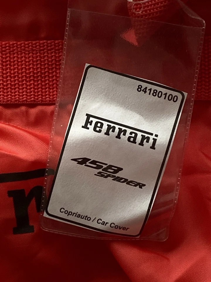 Ferrari 458 Spider VIP Delivery Pack - Portafolio de cuero, USB con archivos de fábrica Foto 3 de 4