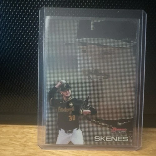 Topps Bowman's Best Pixel Portraits Paul Skenes Insert Card P-14 Pirates 2025