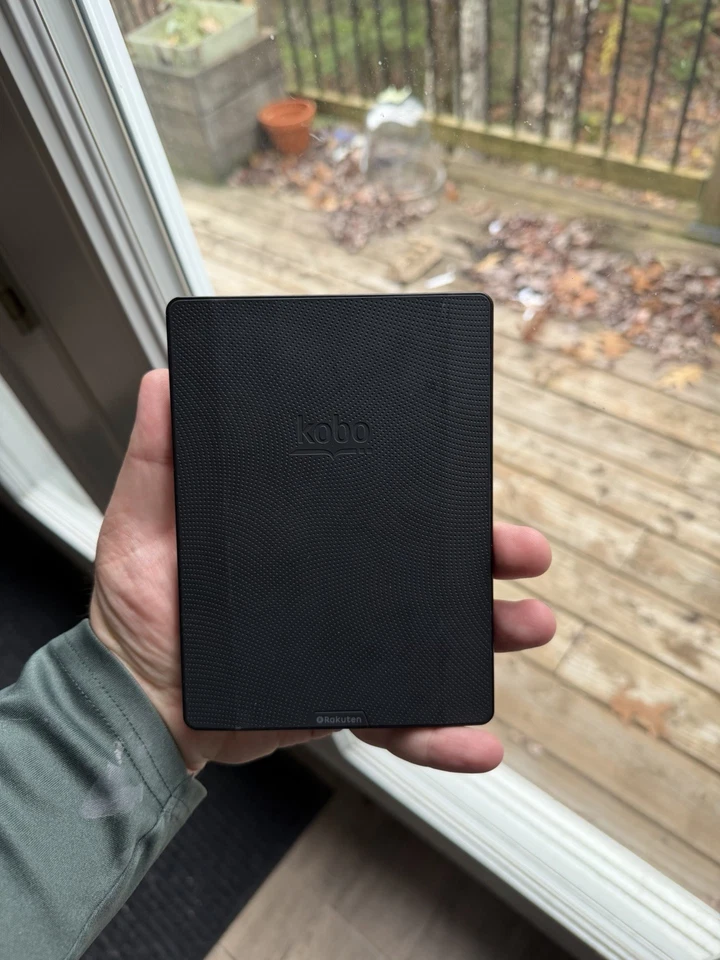 Kobo Glo HD eReader Touchscreen - 4 GB - Wi-Fi - 6" - Preto N437 - Imagem 4 de 4