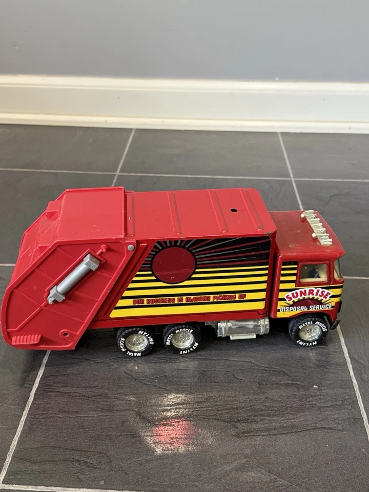 Vintage Nylint RED Sanitation Rear Garbage Truck Sunrise Disposal Service Toy - Image 3 of 4