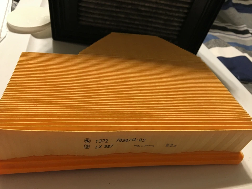 BMW M5, M6 - E60, E63, E64, 2006-2010, OEM 5,0 litros carcasa de filtro de aire, nuevo en caja Foto 2 de 4