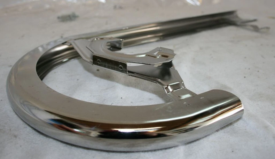 carter de chaine demi fermé acier chromé pour vélo à pédalier 46 dents maxi - Photo 2/4