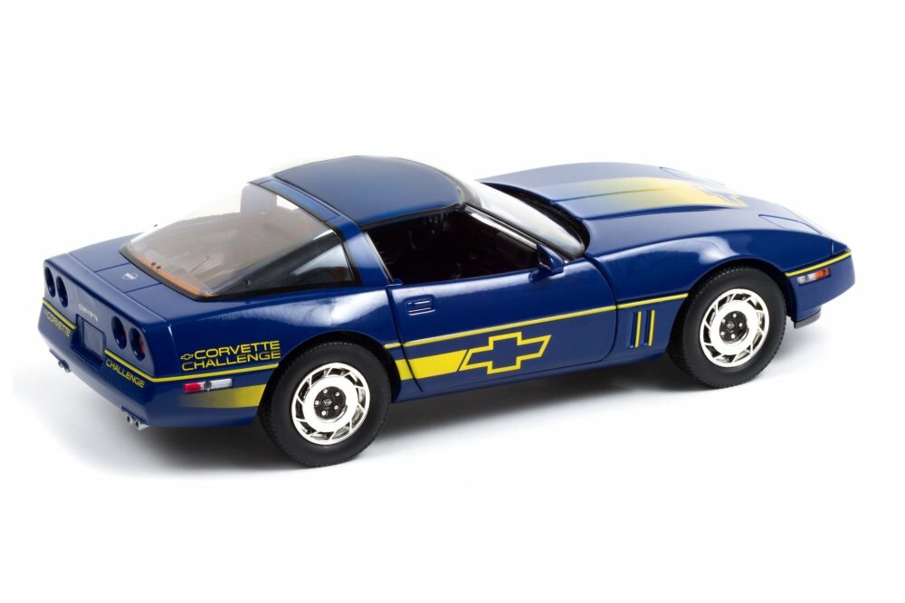 1988 CHEVY CORVETTE C4 1/18 scale DIECAST CAR GREENLIGHT