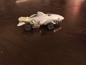 hot wheels sharkruiser 1986